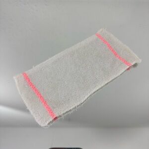 Bratz Doll Stylin’ Salon N’ Spa Dana White Pink Towel Bath Accessory